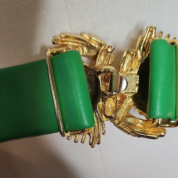 Vintage Green Belt with Gold Pinecone Buckle - Picture 3 of 7